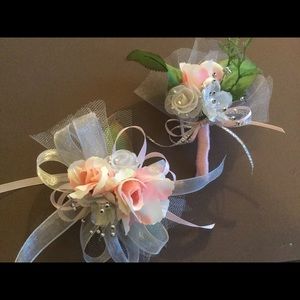 Corsage and Boutonniere Set